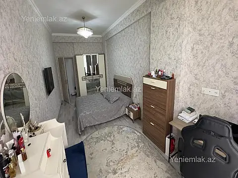 Satılır 3 otaqlı yeni tikili 130 m²