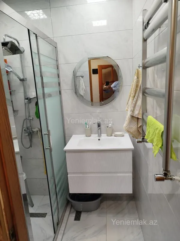 Satılır 2 otaqlı köhnə tikili 50 m²