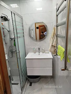 Satılır 2 otaqlı köhnə tikili 50 m²