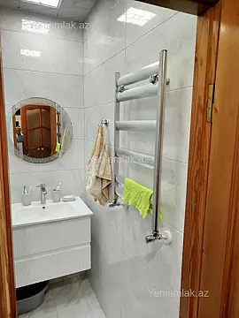 Satılır 2 otaqlı köhnə tikili 50 m²