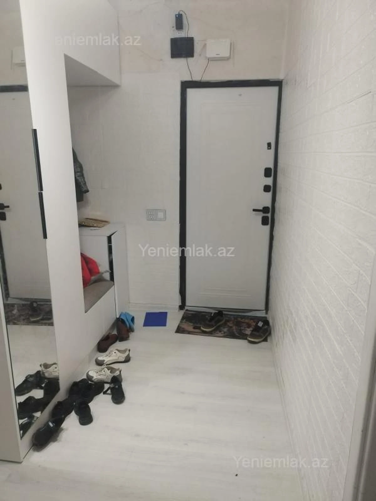 Satılır 3 otaqlı köhnə tikili 90 m²