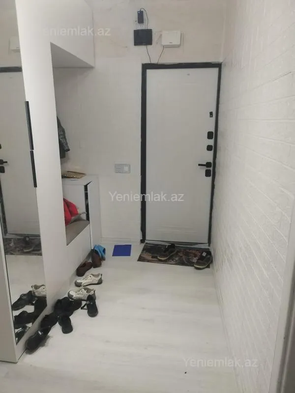 Satılır 3 otaqlı köhnə tikili 90 m²
