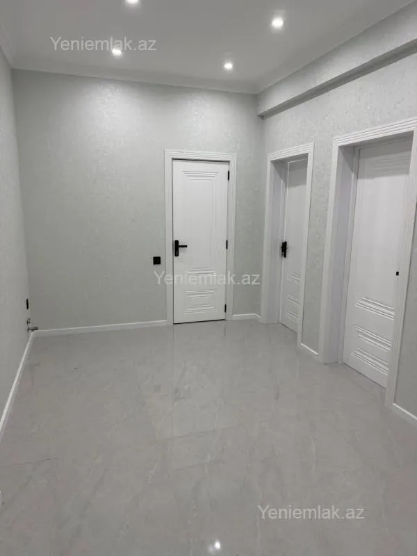 Satılır 2 otaqlı yeni tikili 72 m²