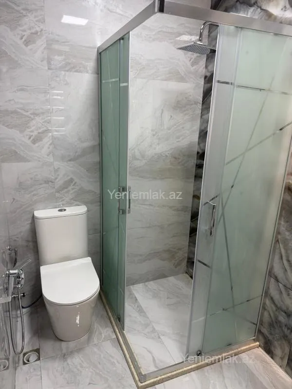 Satılır 2 otaqlı yeni tikili 72 m²