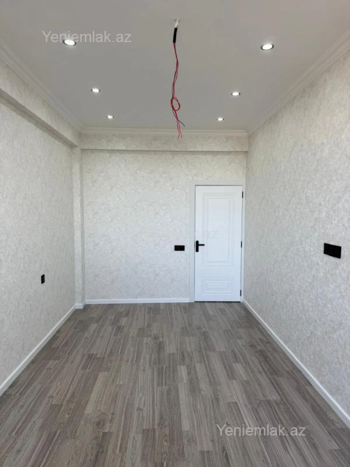 Satılır 2 otaqlı yeni tikili 72 m²