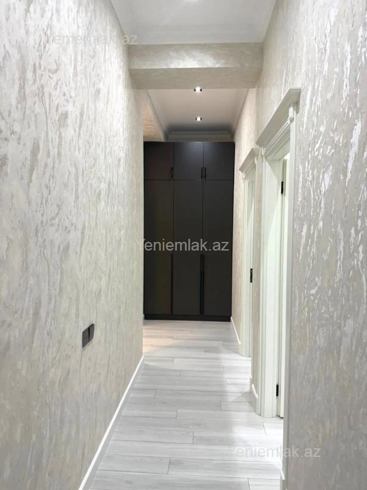 Satılır 3 otaqlı yeni tikili 90 m²