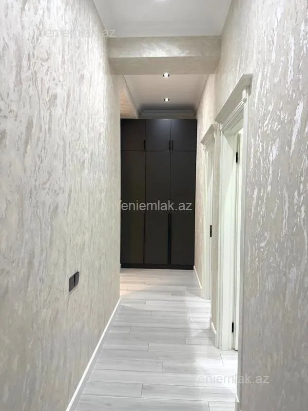 Satılır 3 otaqlı yeni tikili 90 m²