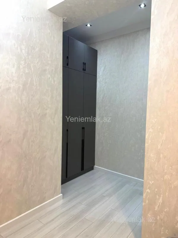Satılır 3 otaqlı yeni tikili 90 m²