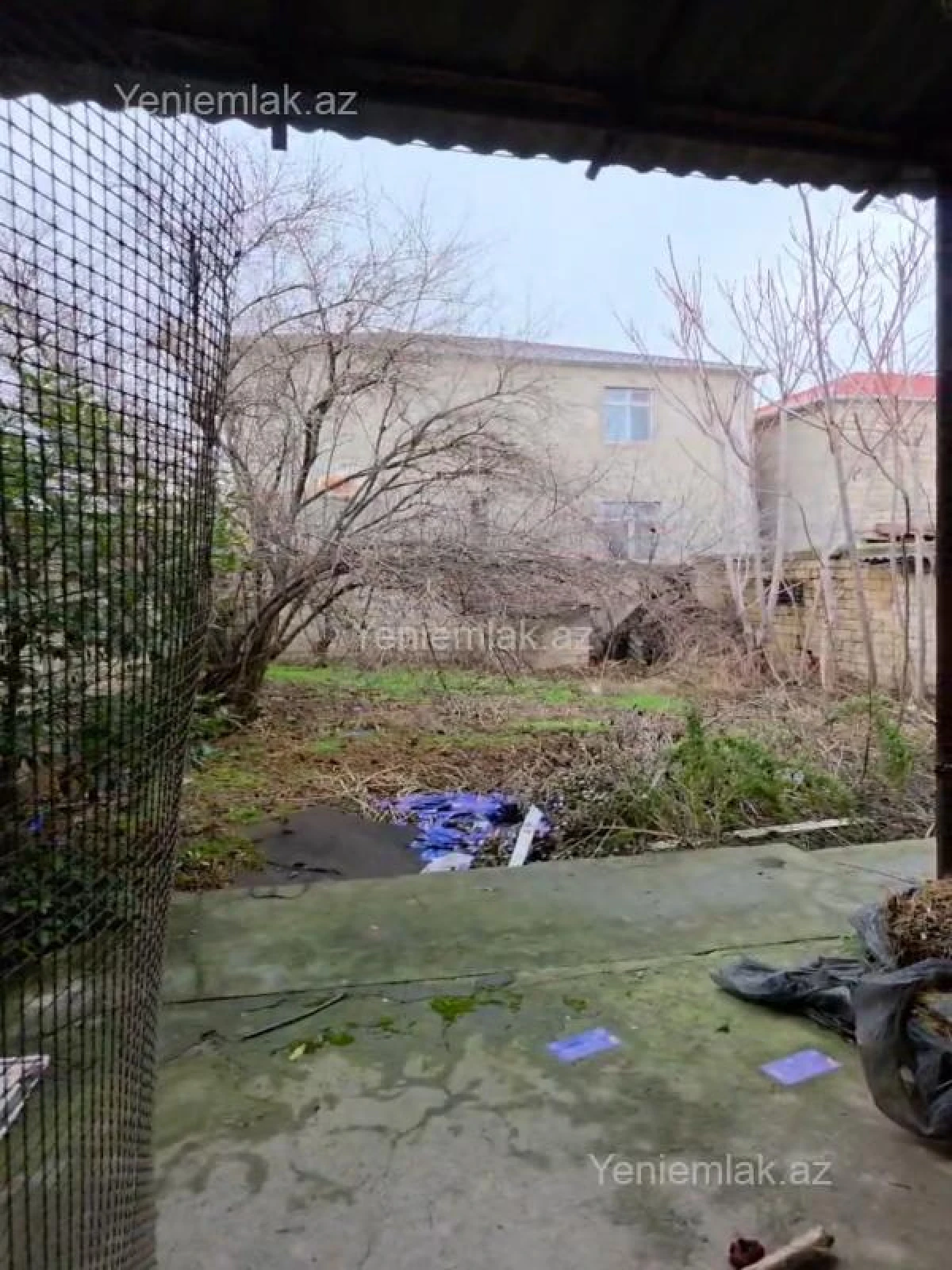 Satılır 8 otaqlı həyət evi 412 m²