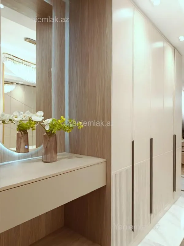 Satılır 2 otaqlı yeni tikili 110 m²