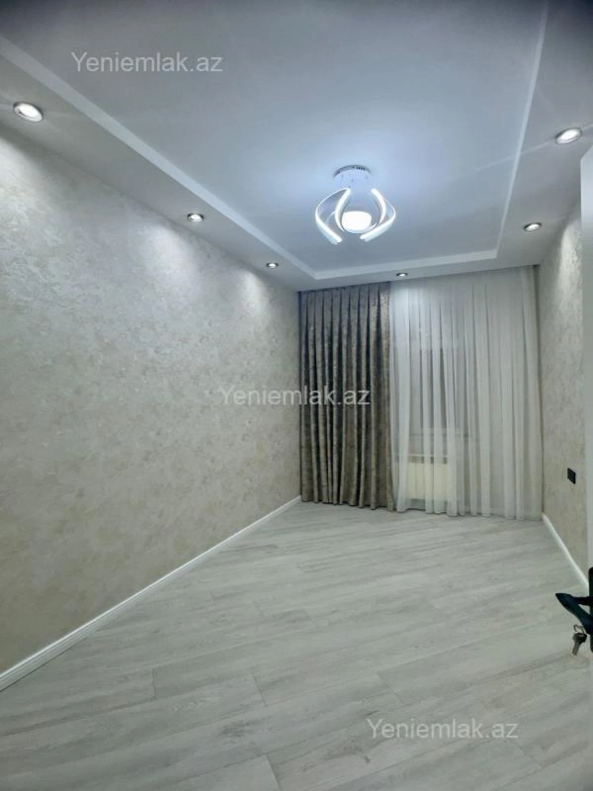 Satılır 4 otaqlı yeni tikili 112 m²
