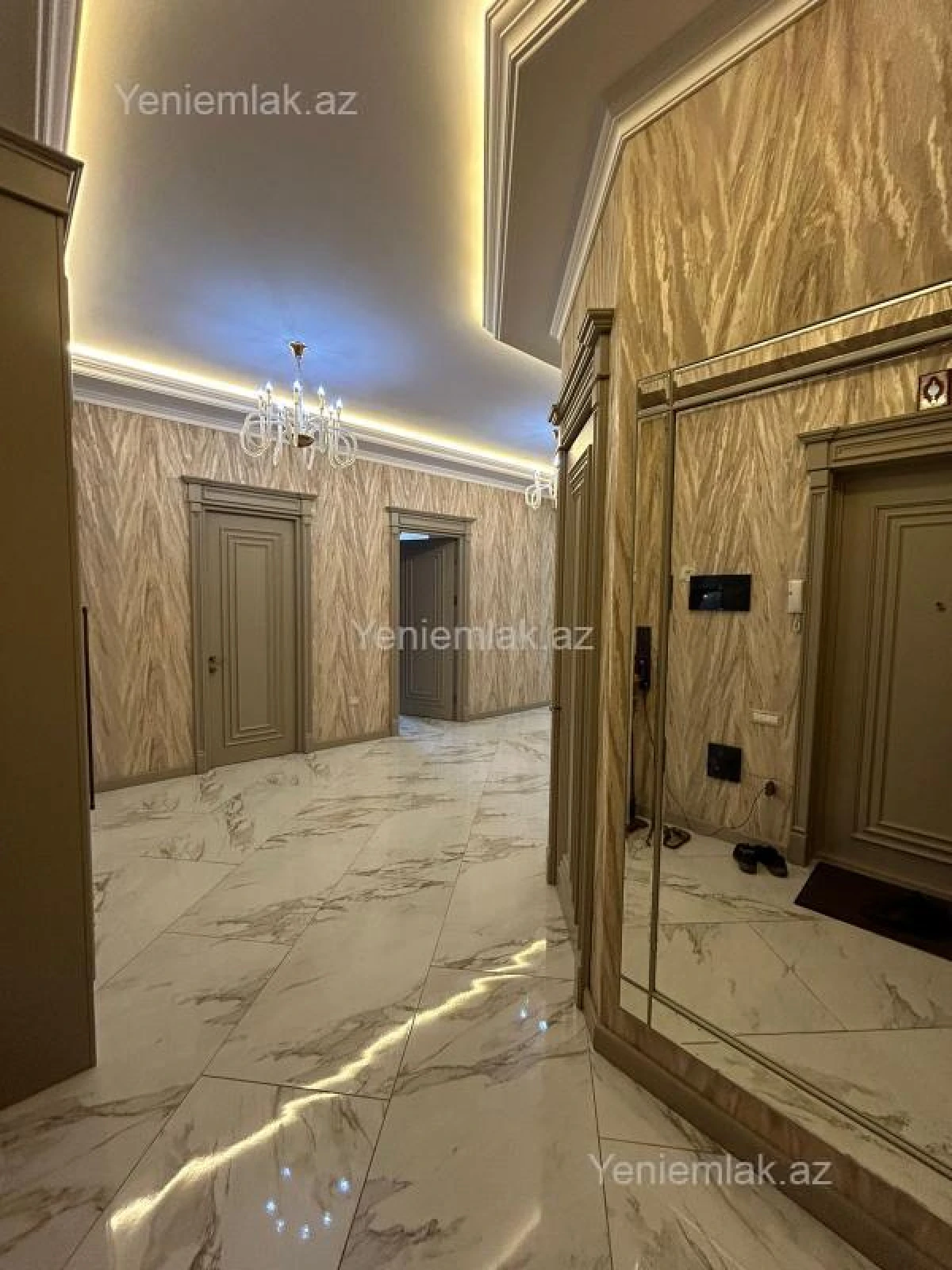 Satılır 4 otaqlı yeni tikili 175 m²