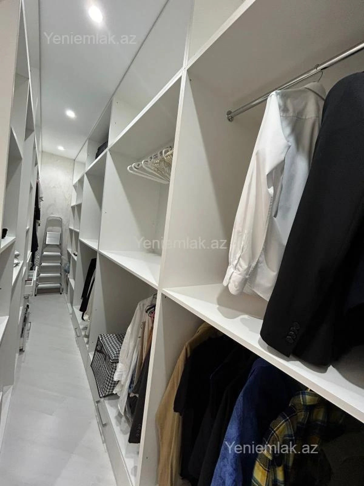 Satılır 4 otaqlı yeni tikili 175 m²