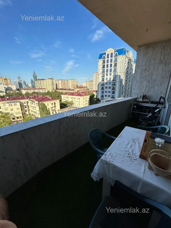 Satılır 4 otaqlı yeni tikili 175 m²