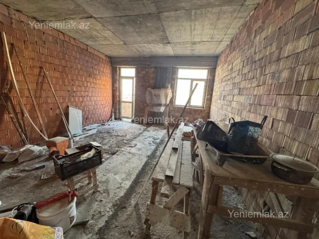 Satılır 3 otaqlı yeni tikili 130 m²