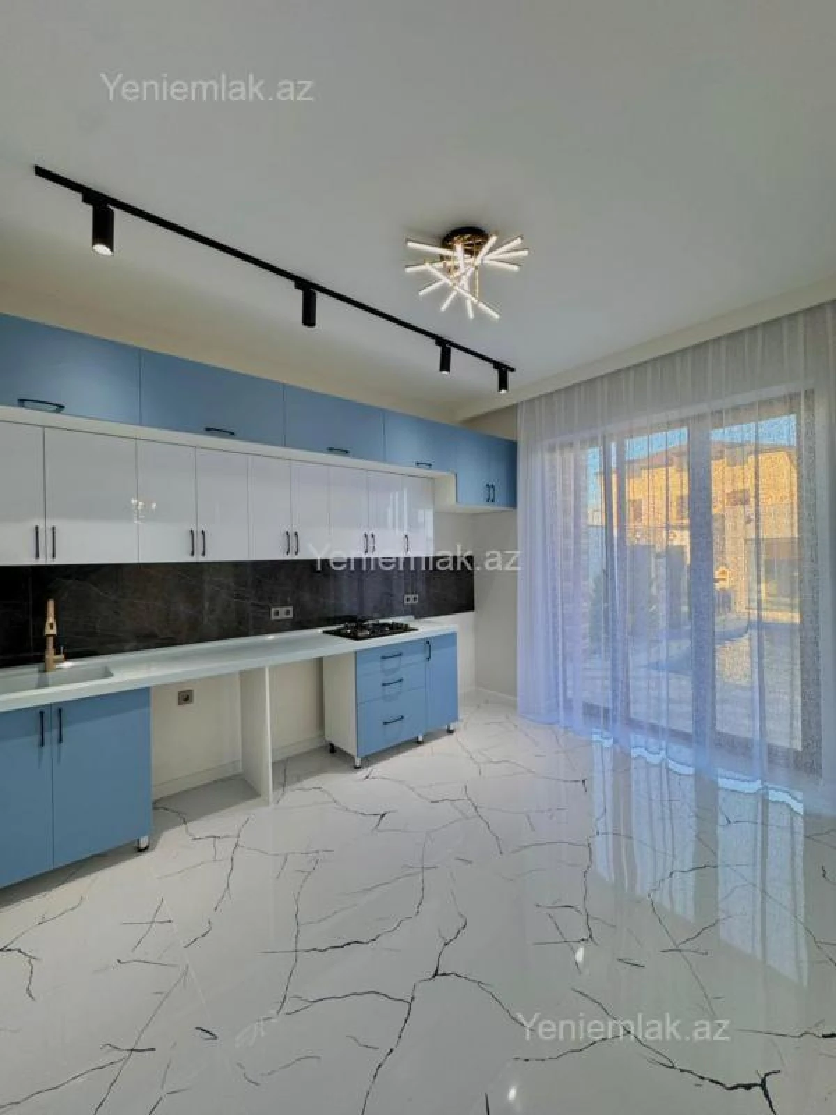 Satılır 4 otaqlı həyət evi 170 m²