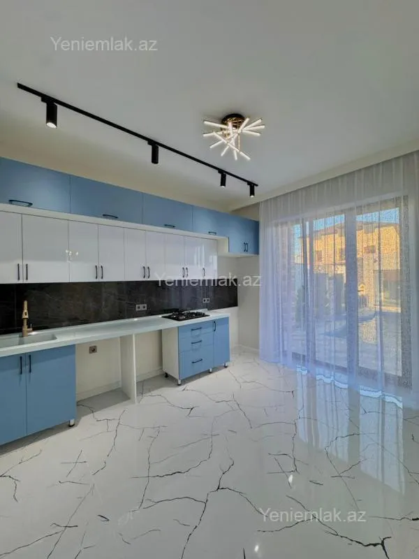 Satılır 4 otaqlı həyət evi 170 m²