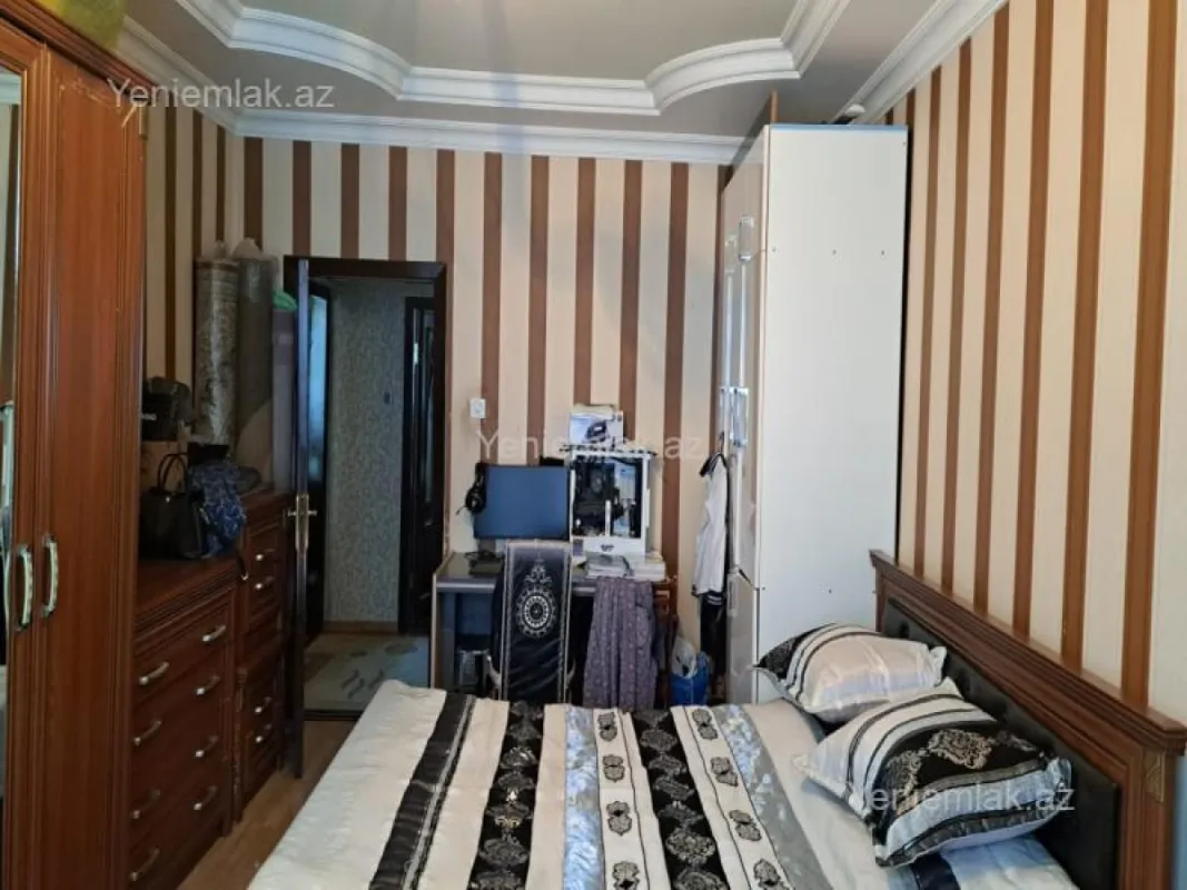 Satılır 4 otaqlı köhnə tikili 109 m²