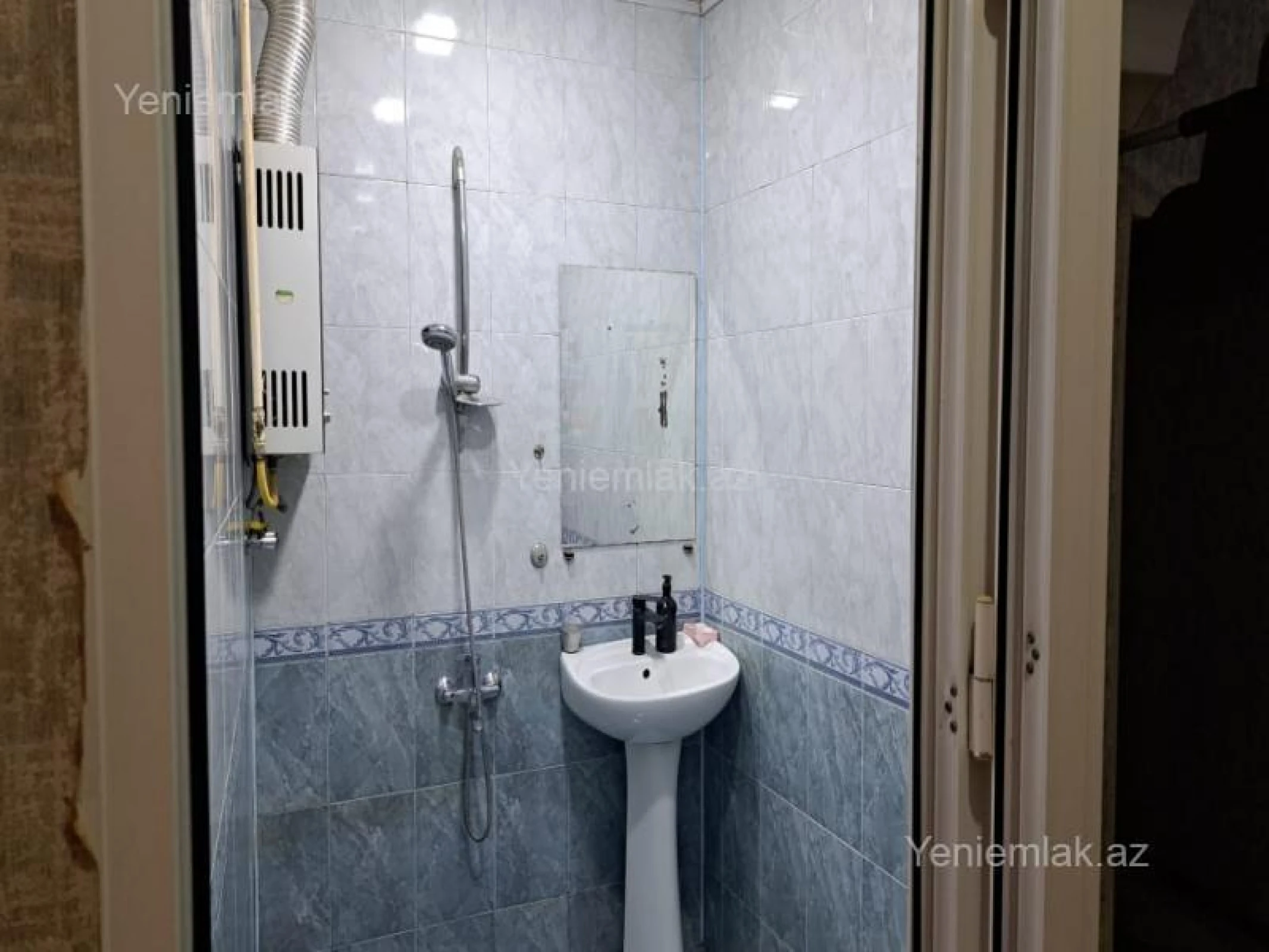 Satılır 4 otaqlı köhnə tikili 109 m²