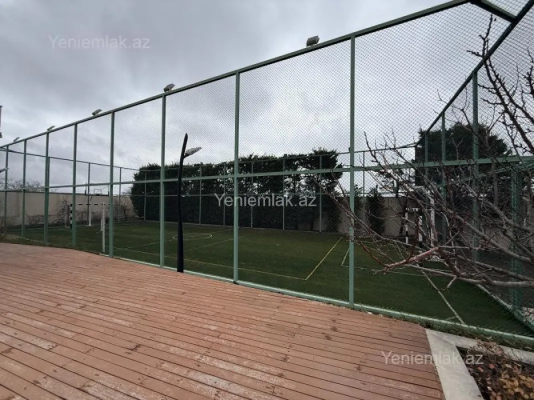 Satılır 4 otaqlı həyət evi 250 m²