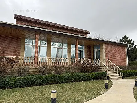 Satılır 4 otaqlı həyət evi 250 m²