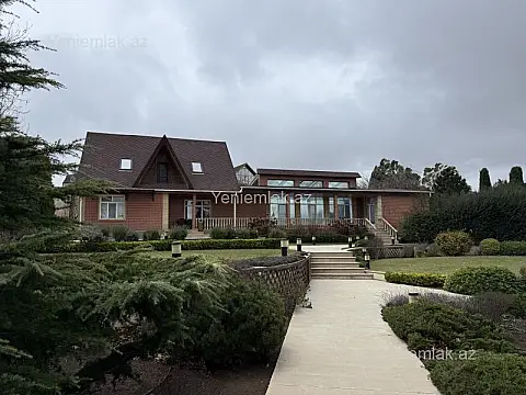 Satılır 4 otaqlı həyət evi 250 m²