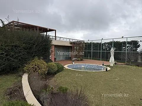 Satılır 4 otaqlı həyət evi 250 m²