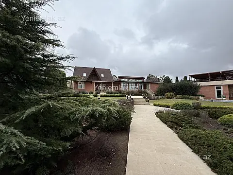 Satılır 4 otaqlı həyət evi 250 m²