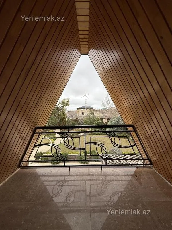 Satılır 4 otaqlı həyət evi 250 m²