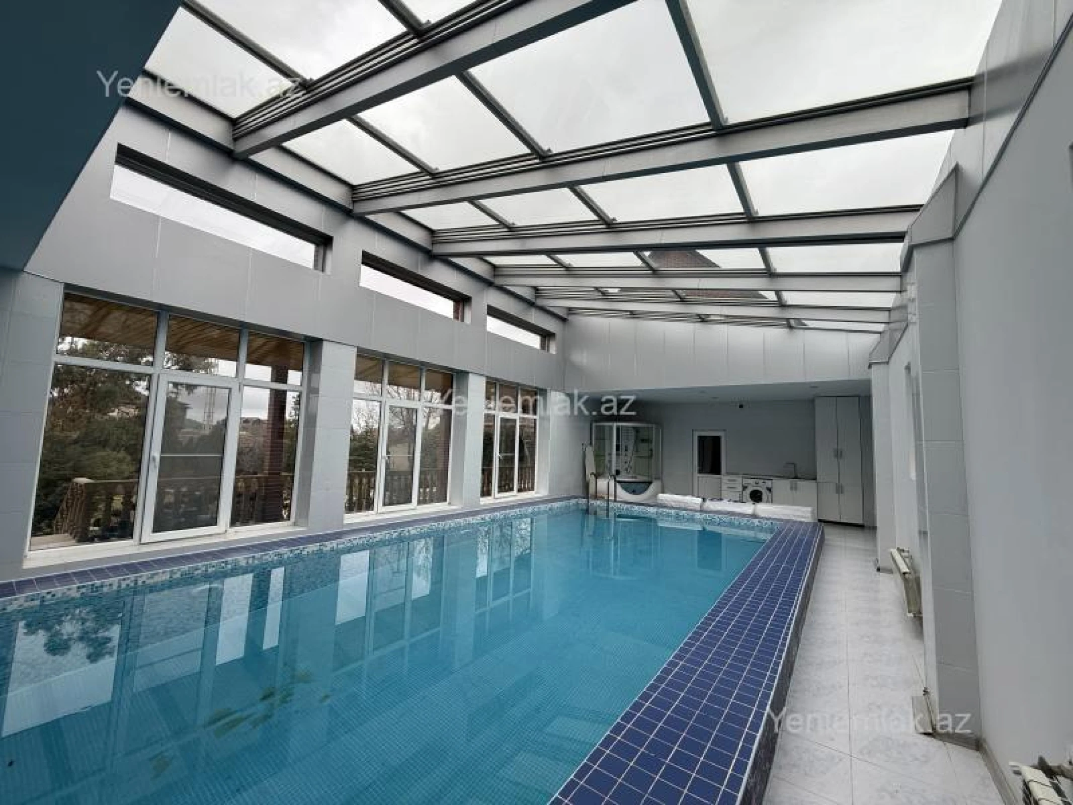 Satılır 4 otaqlı həyət evi 250 m²