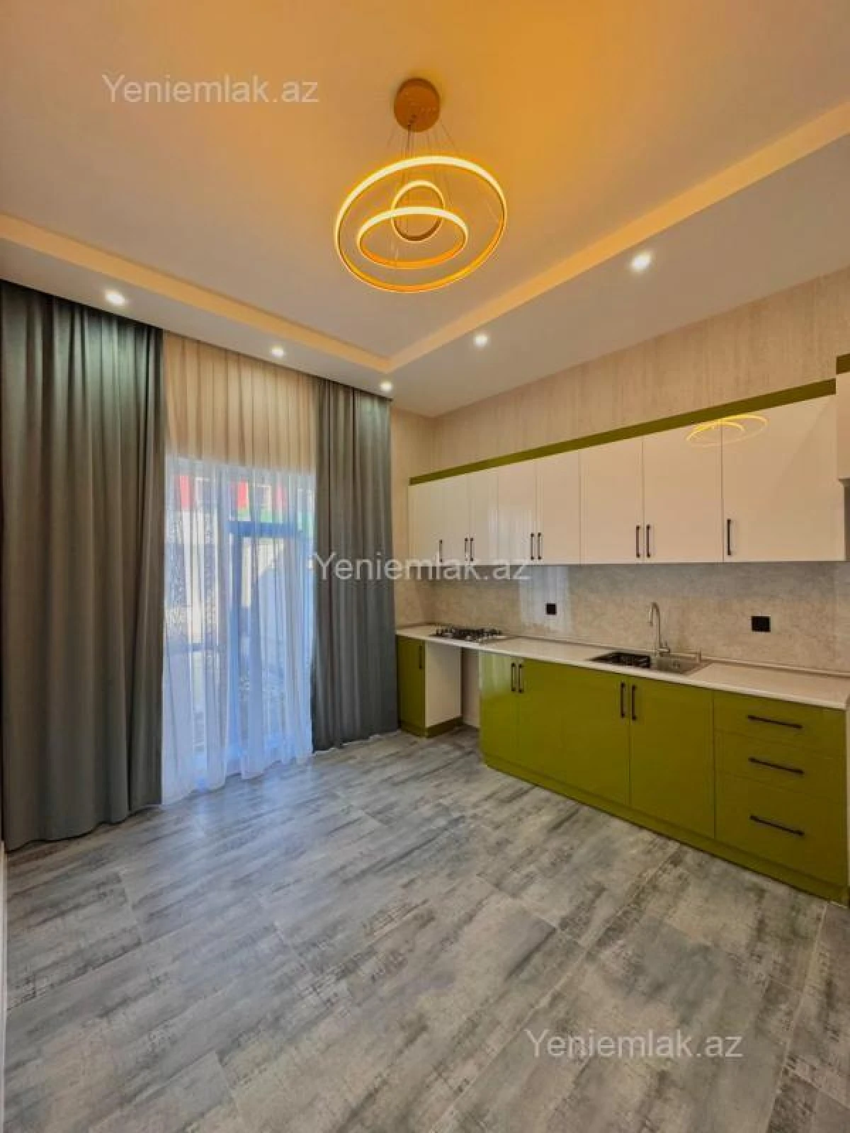 Satılır 4 otaqlı həyət evi 160 m²