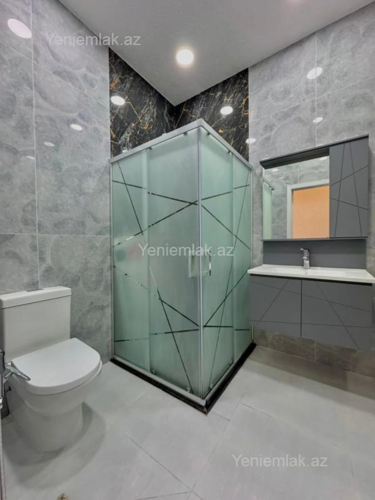 Satılır 4 otaqlı həyət evi 160 m²