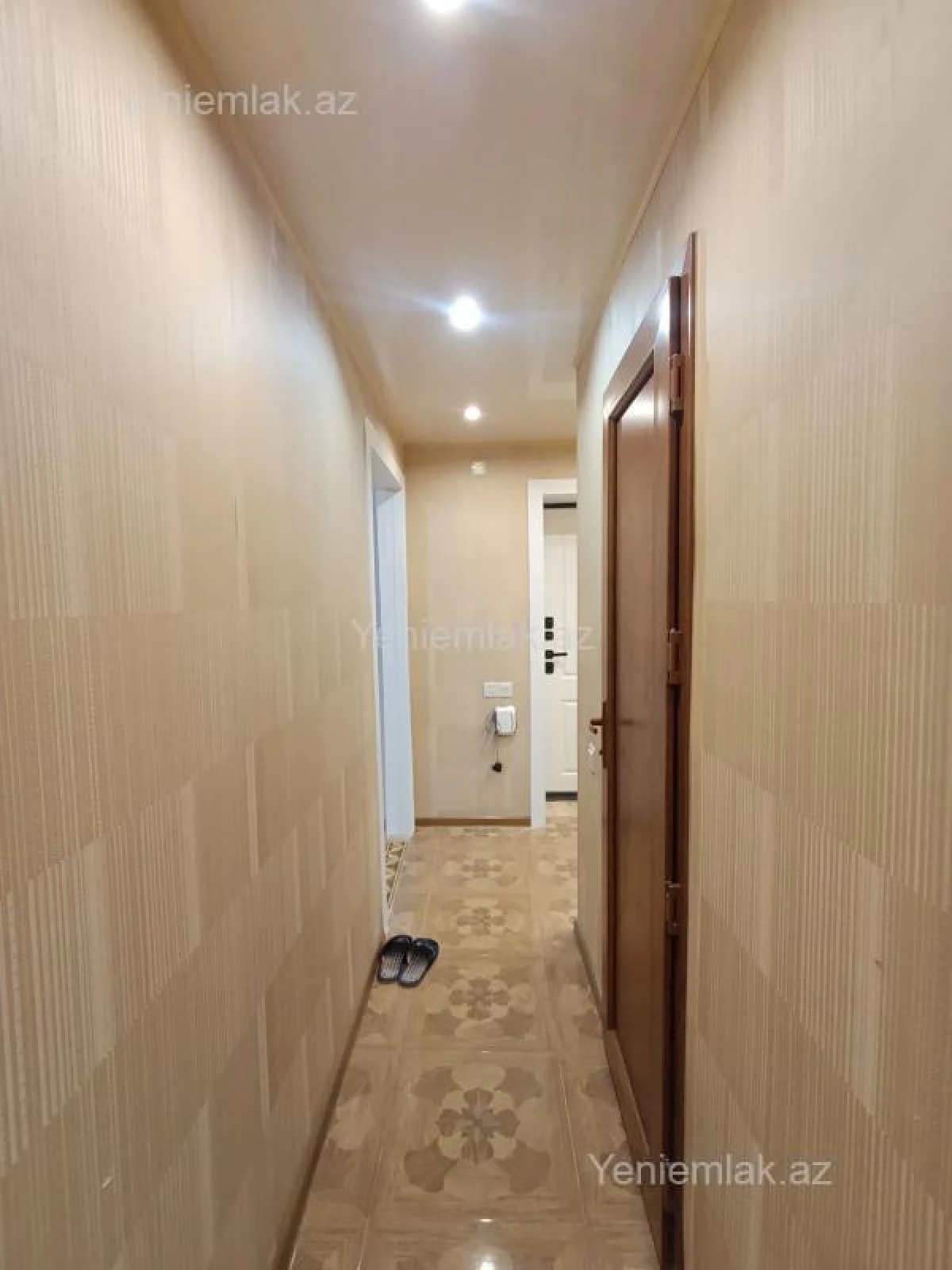 Satılır 3 otaqlı köhnə tikili 73 m²