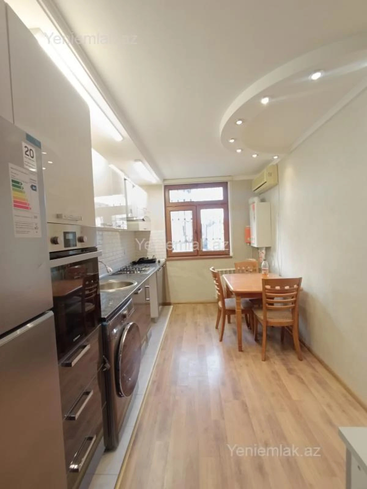 Satılır 3 otaqlı köhnə tikili 73 m²