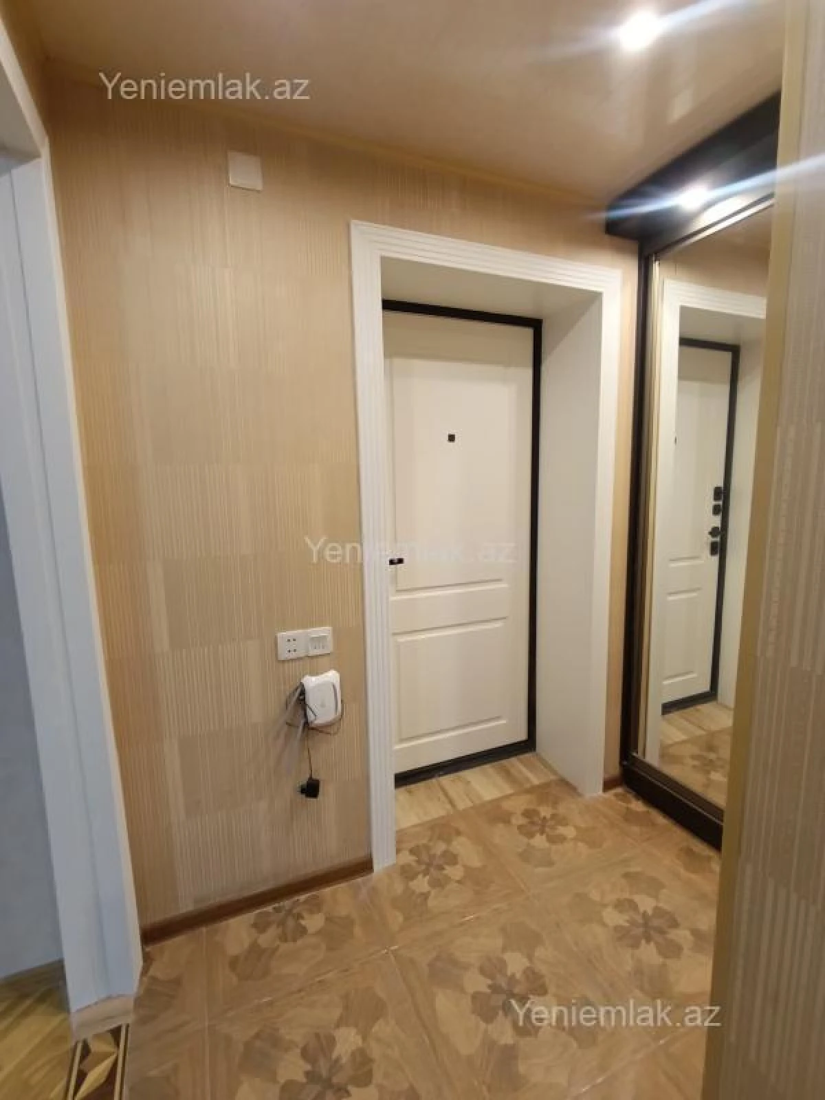Satılır 3 otaqlı köhnə tikili 73 m²