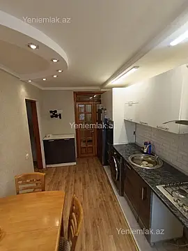Satılır 3 otaqlı köhnə tikili 73 m²