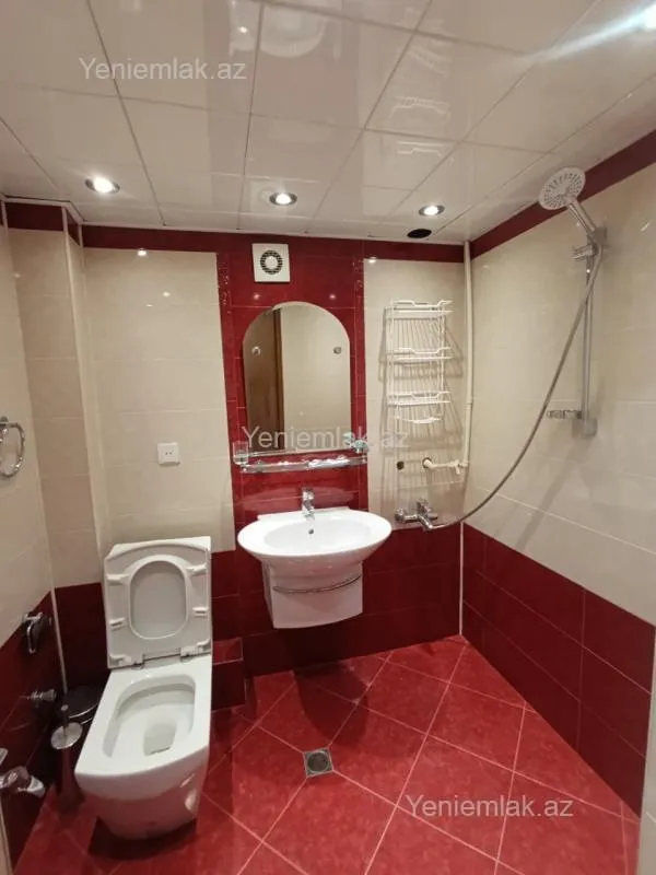 Satılır 3 otaqlı köhnə tikili 73 m²