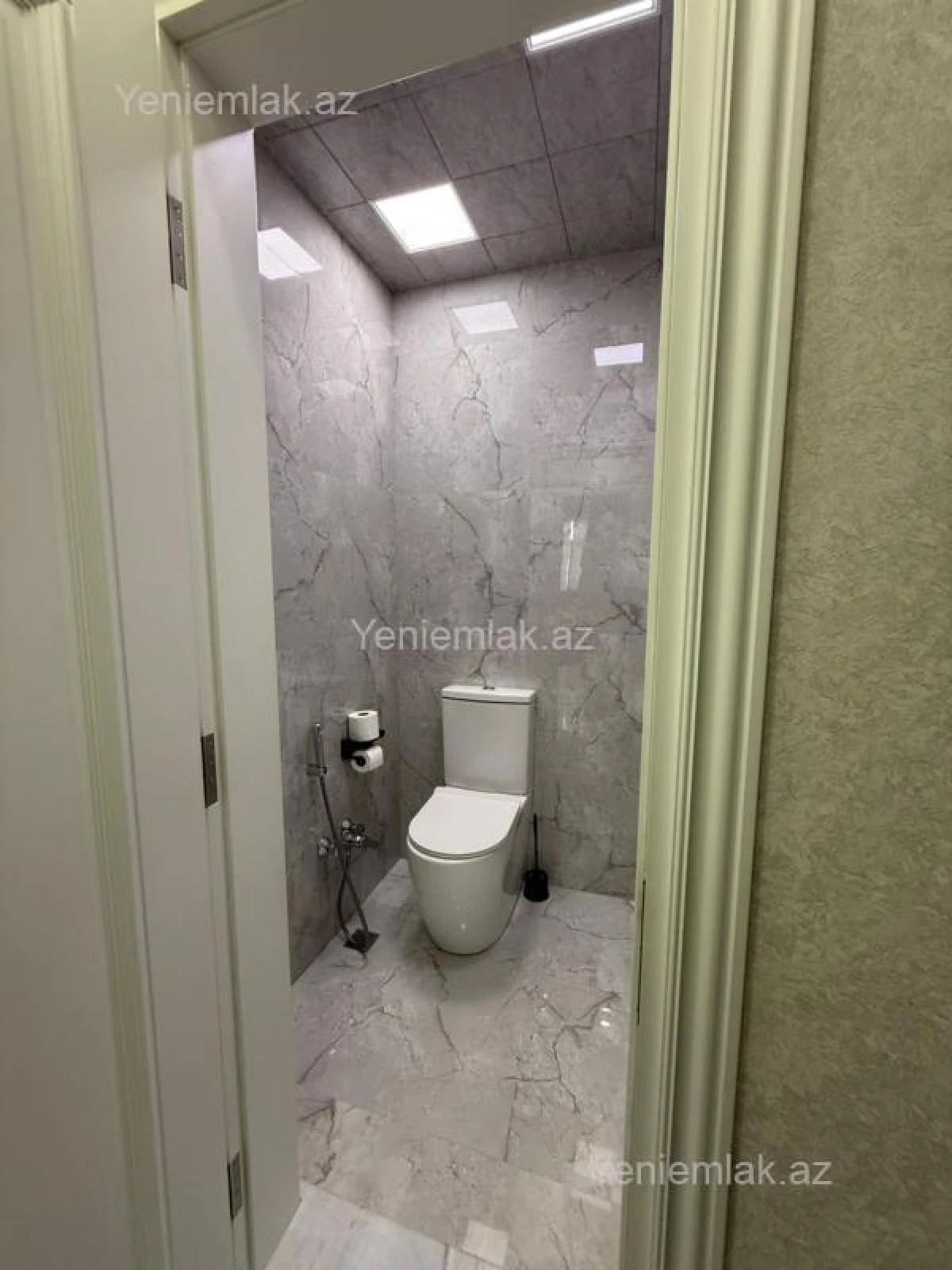 Satılır 3 otaqlı yeni tikili 160 m²