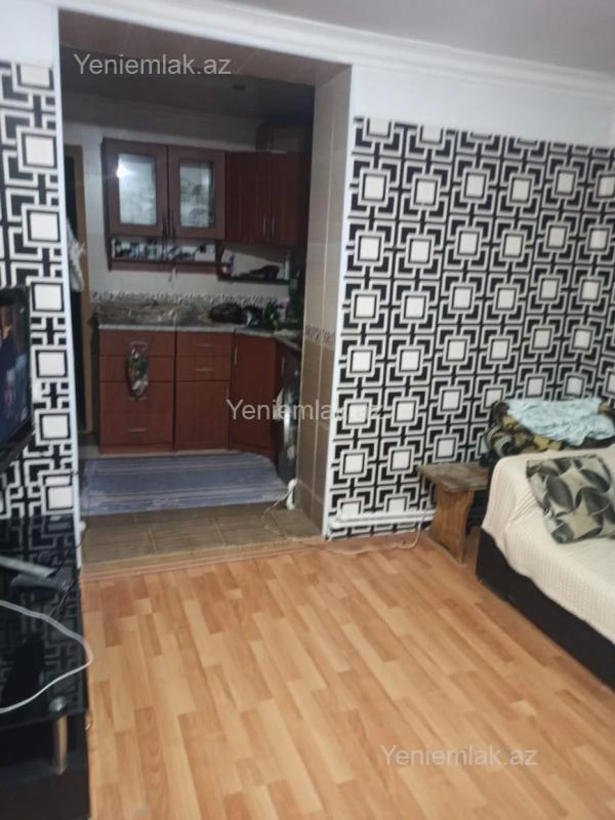 Satılır 3 otaqlı köhnə tikili 80 m²