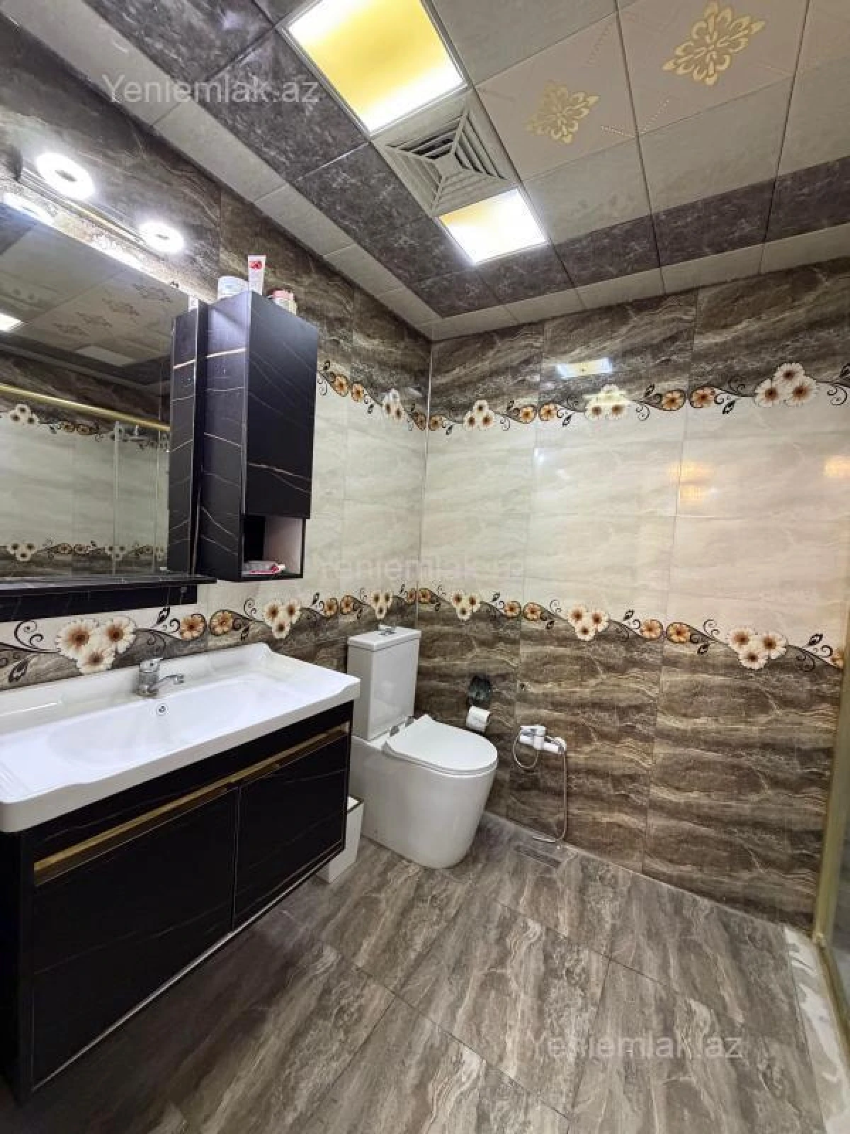 Satılır 4 otaqlı yeni tikili 149 m²