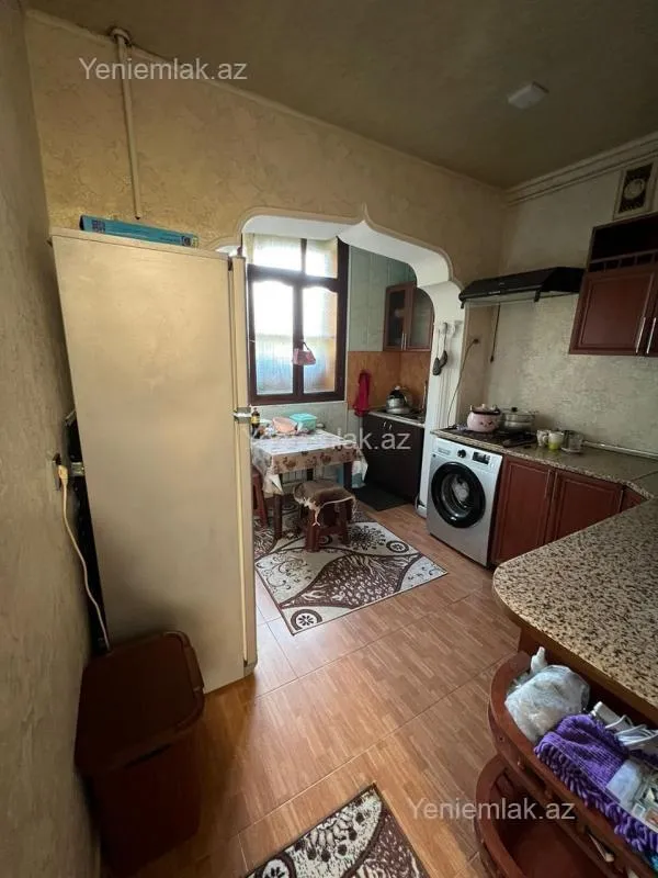Satılır 3 otaqlı köhnə tikili 85 m²