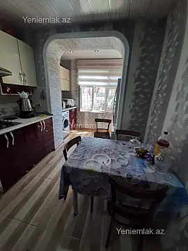 Satılır 3 otaqlı köhnə tikili 85 m²