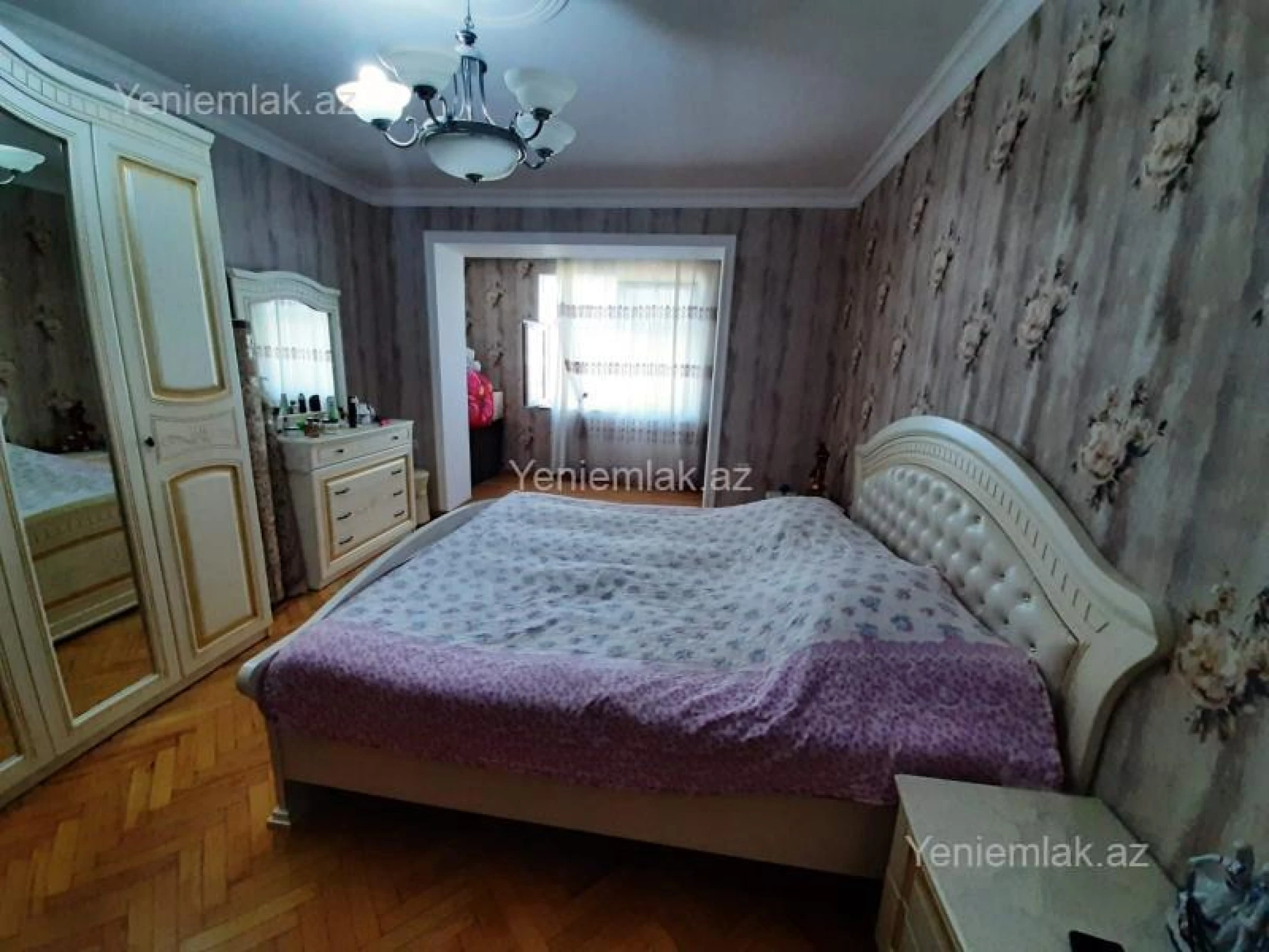 Satılır 3 otaqlı köhnə tikili 85 m²