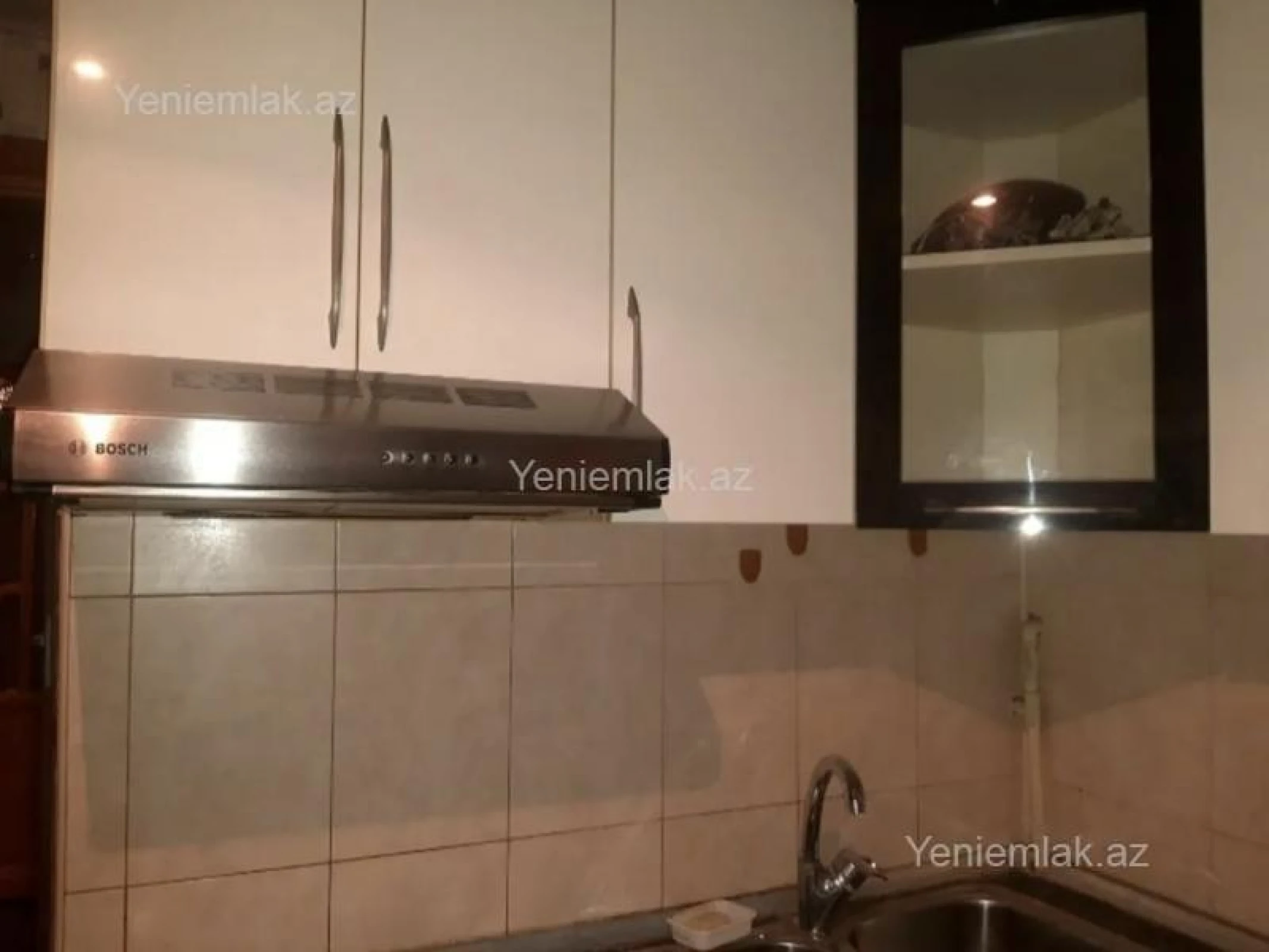 Satılır 2 otaqlı köhnə tikili 50 m²