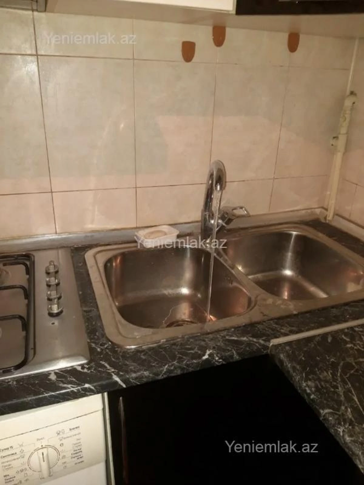 Satılır 2 otaqlı köhnə tikili 50 m²