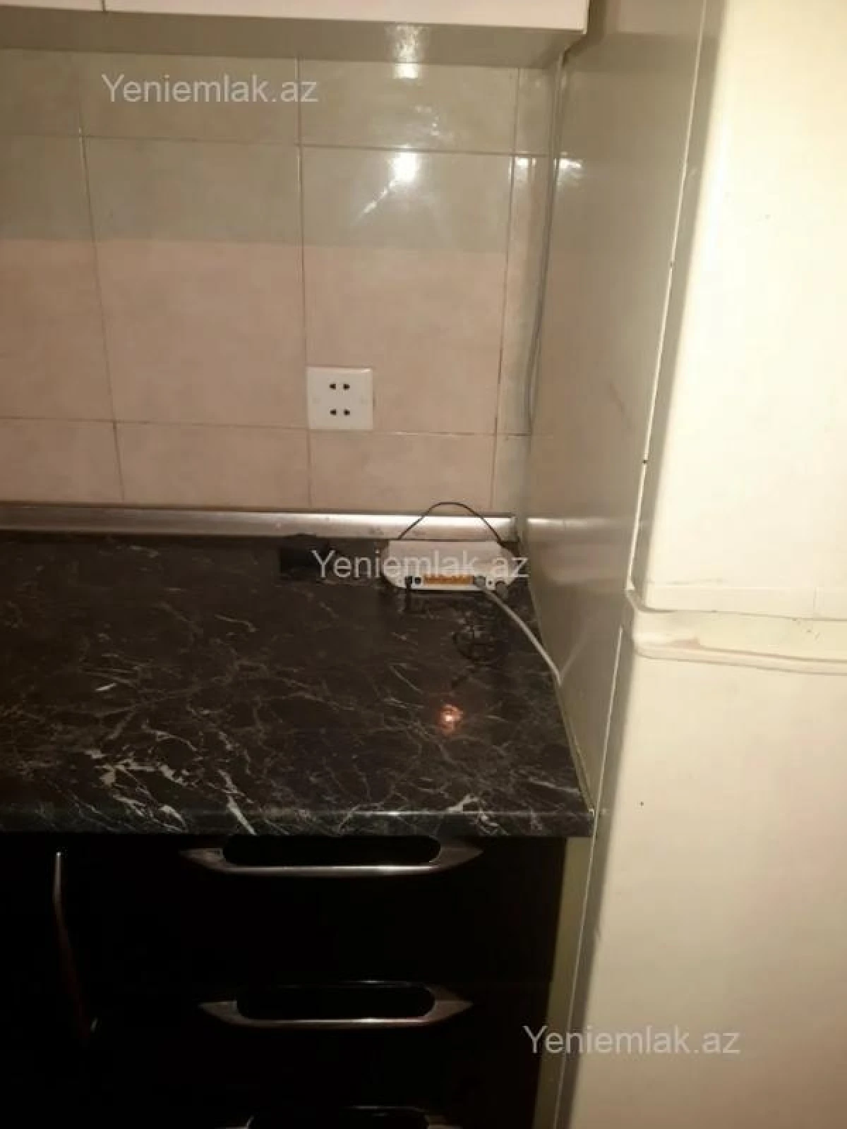 Satılır 2 otaqlı köhnə tikili 50 m²