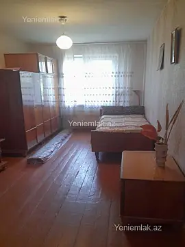 Satılır 2 otaqlı köhnə tikili 50 m²