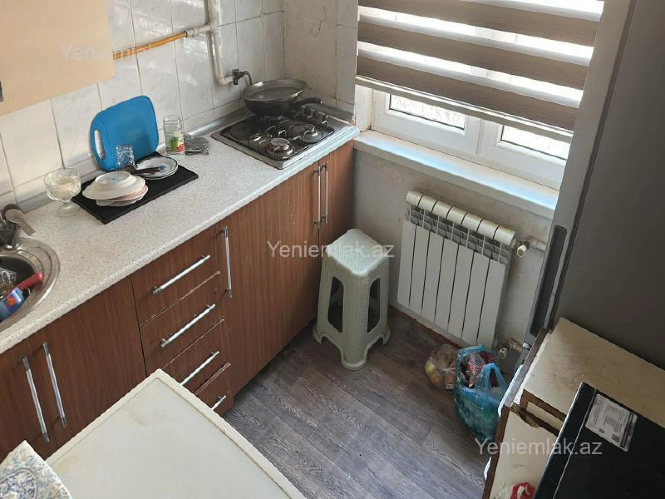 Satılır 2 otaqlı köhnə tikili 50 m²