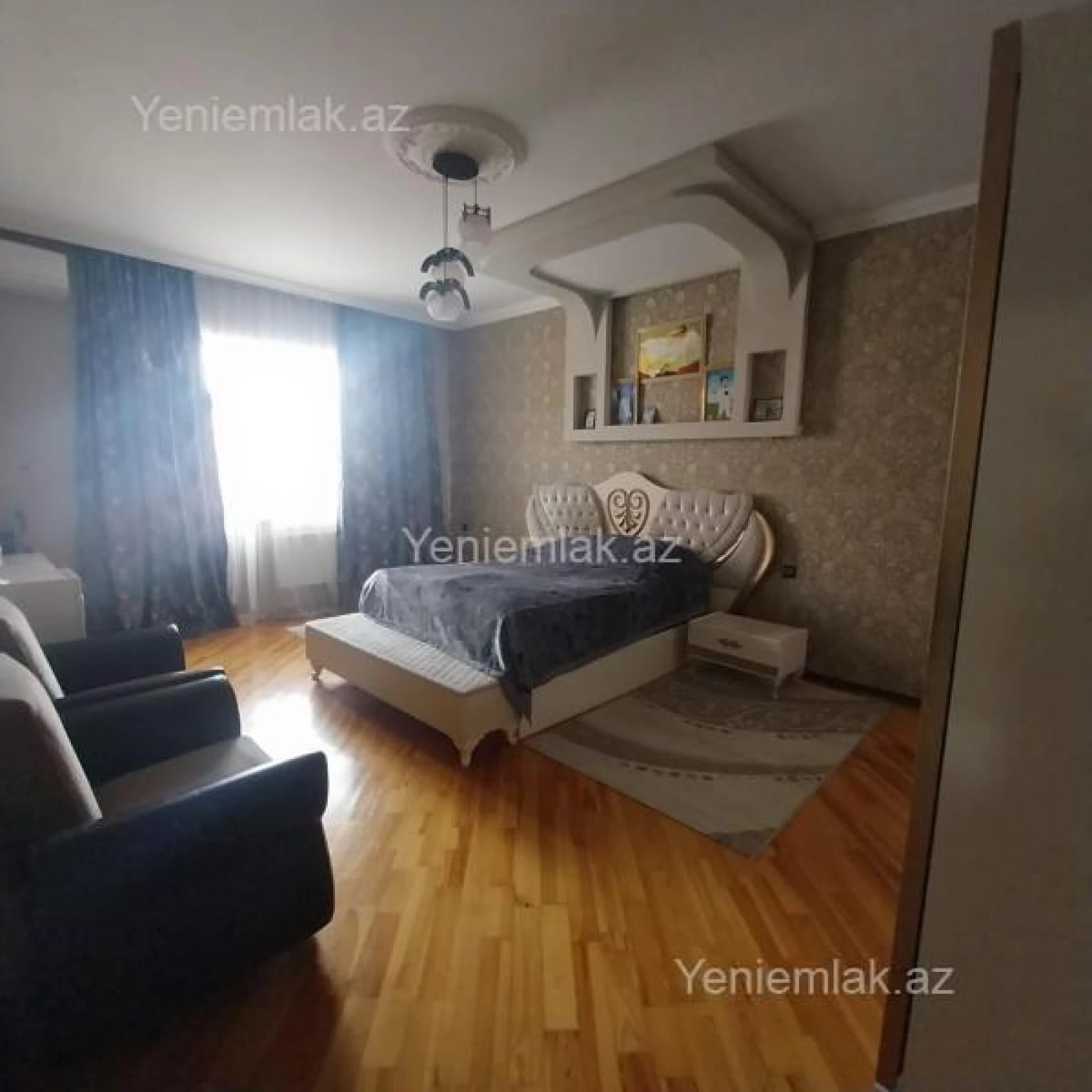 Satılır 6 otaqlı həyət evi 240 m²