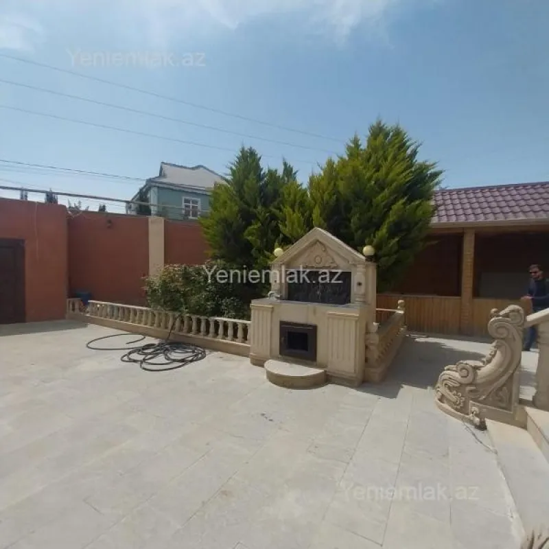 Satılır 6 otaqlı həyət evi 240 m²